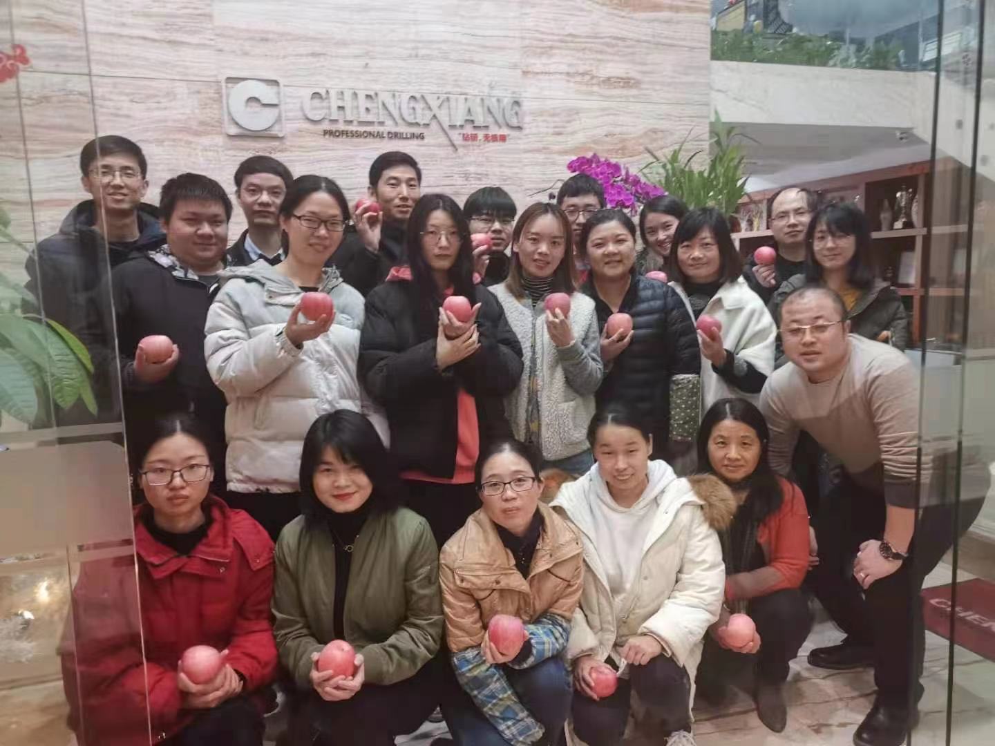 風(fēng)勁帆滿圖新志，砥礪奮進(jìn)正此時(shí)